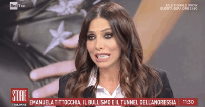 Copertina di “Ho subito tanta cattiveria, mi chiamavano ‘cicciabomba’. A un certo punto ho smesso di mangiare ed è arrivata l’anoressia”: lo rivela Emanuela Tittocchia