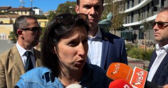 Copertina di Schlein alla festa per i 40 anni di Arcigay: “Omotransfobia? Uccide ancora, serve una legge” – Video