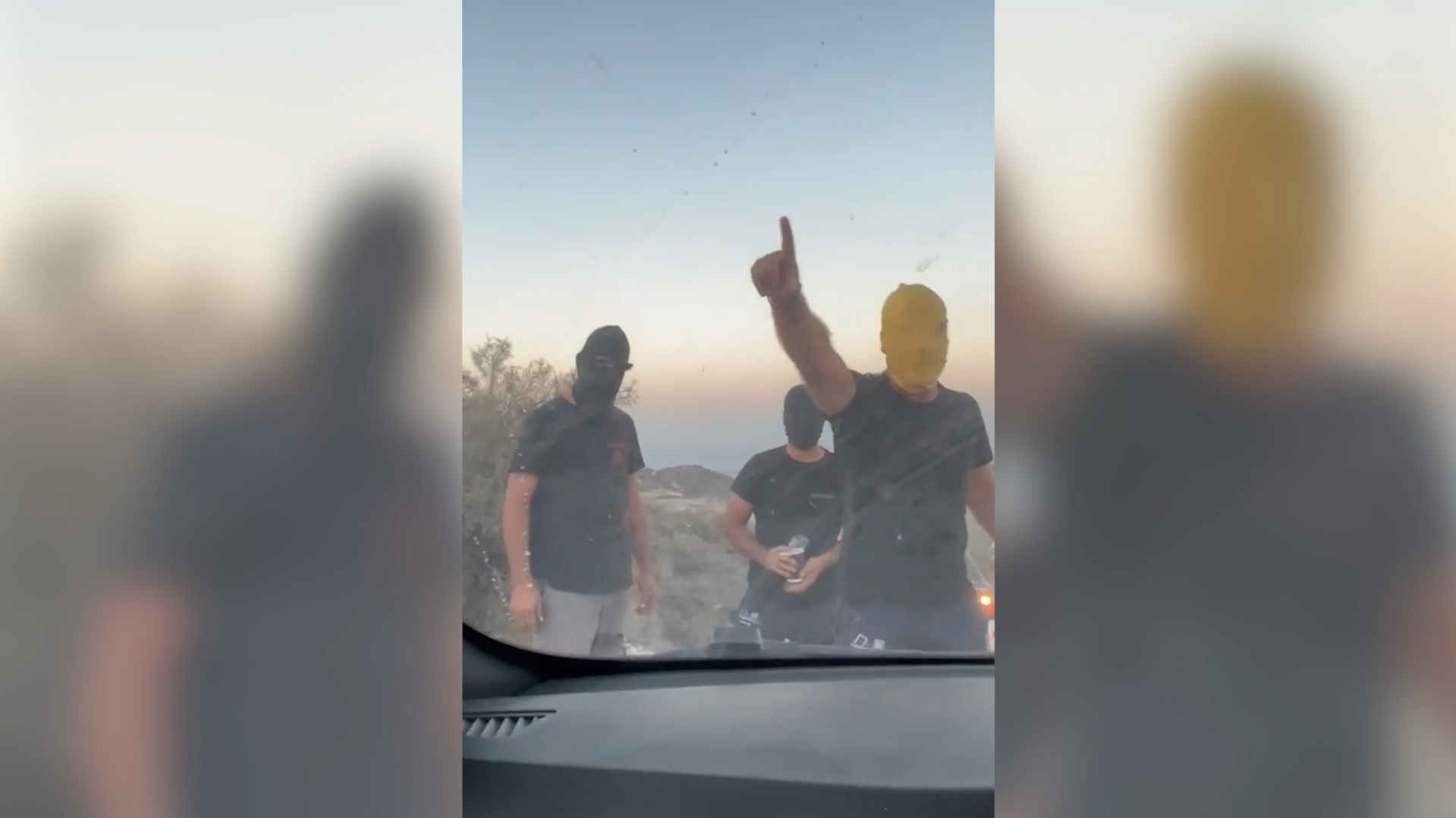 Agguato di bracconieri col volto coperto, il racconto dell’attivista: “Ci hanno minacciato di morte”. Il video da Cipro