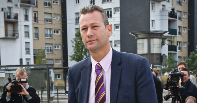 L’ex leader di Reform UK in Galles confessa: “Ho preso soldi da Mosca”. I laburisti attaccano Farage