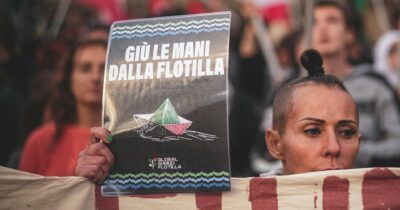 Copertina di Flotilla spiata dai droni. Crosetto: “Si rischiano effetti drammatici”.