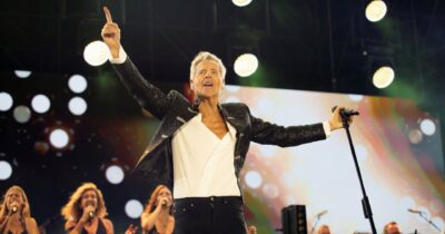 Copertina di Baglioni: “Noi artisti suoniamo le trombe, mica facciamo guerre”