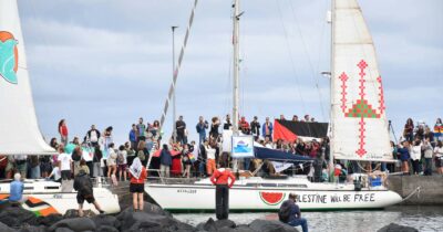 Copertina di Flotilla, salpate altre 10 barche: “Porteremo aiuti, ma vogliamo rompere il blocco”