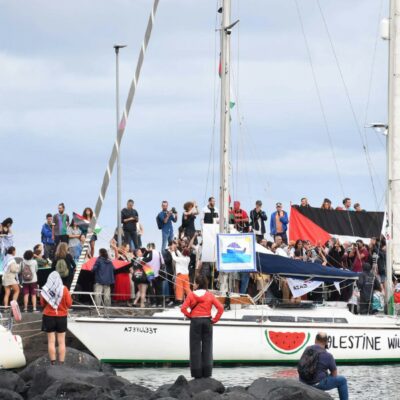 Copertina di Flotilla, salpate altre 10 barche: “Porteremo aiuti, ma vogliamo rompere il blocco”