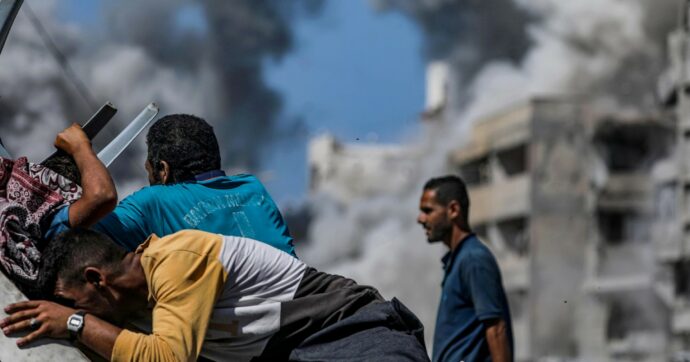 Un giorno anche Gaza andrà raccontata a scuola: come presenteremo ai giovani del futuro la follia odierna?