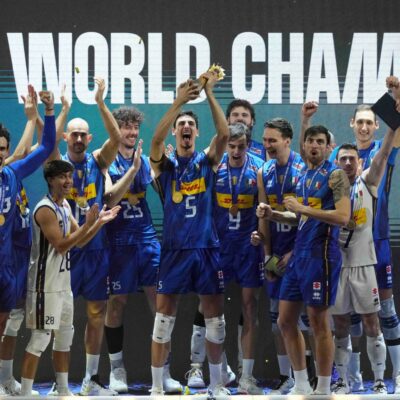 Copertina di Volley, quei bravi ragazzi sono saliti sul tetto del mondo