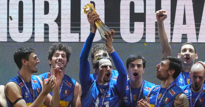 “Mi commuovo per non avere Daniele qua con noi”: Giannelli in lacrime dedica il Mondiale a Lavia. Il retroscena svelato dal ct De Giorgi