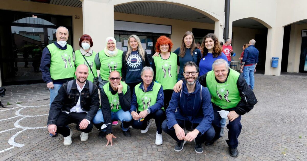 Cibi freschi, farmaci e dignità: così Pina Andrello e i volontari de “La Speranza” aiutano 400 famiglie nel ...