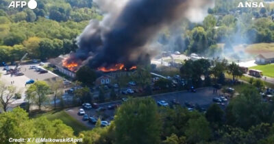 Copertina di Sparatoria in Michigan, la chiesa mormone in fiamme dopo l’aggressione: almeno quattro morti – Video