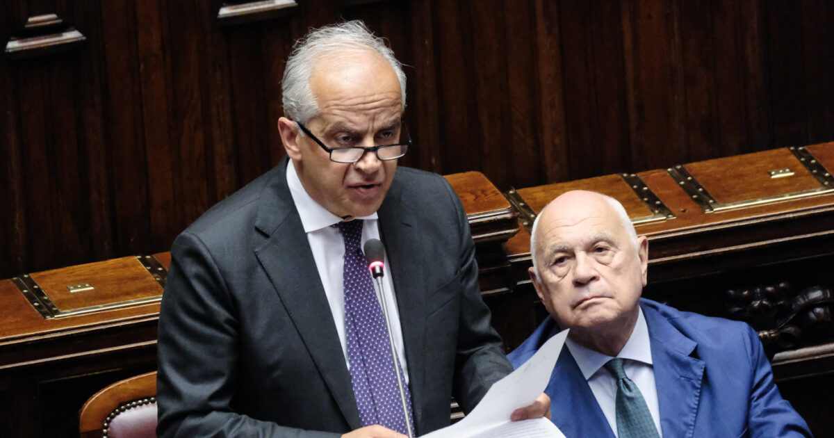 Almasri, primo voto della Camera per salvare i ministri: la Giunta respinge la richiesta di autorizzazione a procedere