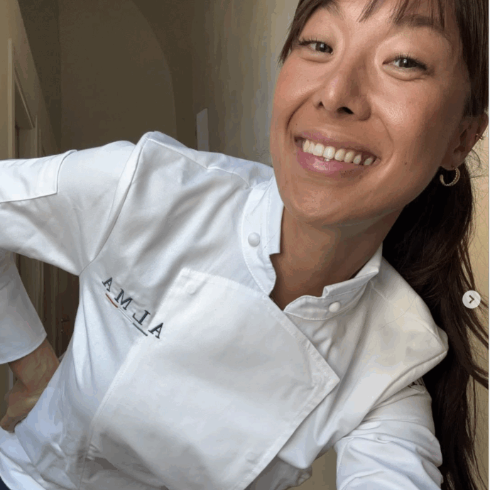 “Ho lasciato un lavoro stabile nella moda, so cosa significa rischiare. Non vorrei entrare a fare parte della brigata di un ristorante, la gavetta può aspettare”: parla Anna Zhang