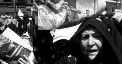 Copertina di Guarda alle donne non al nucleare