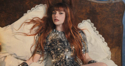 Copertina di “Spiace quando vedo ragazze bellissime che, già da giovani, si cambiano i connotati: forse è un po’ troppo, ma del resto non sono ca**i miei”: lo rivela Annalisa