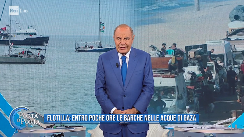 vespa insulta l8217attivista della flotilla di aiutare gaza non ve ne fotte niente floridia intollerabile la rai intervenga