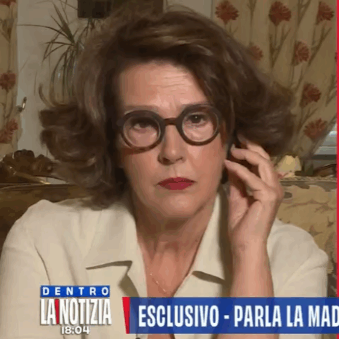 Parla la madre di Evelina Sgarbi ed ex di Vittorio, Barbara Hary: “Ho provato pena nel vederlo così sciupato ed esibito in questo modo. Condivido la richiesta che sia assistito da un tutore, sta male”