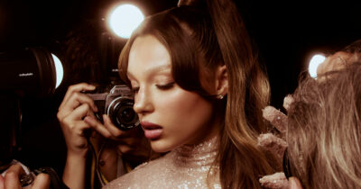 Copertina di “Gli insulti degli haters sul mio fisico? Protetta da fan e famiglia. Sui social ci vorrebbe più empatia. Gaza non è politica, ma diritto alla vita”: così Sarah Toscano