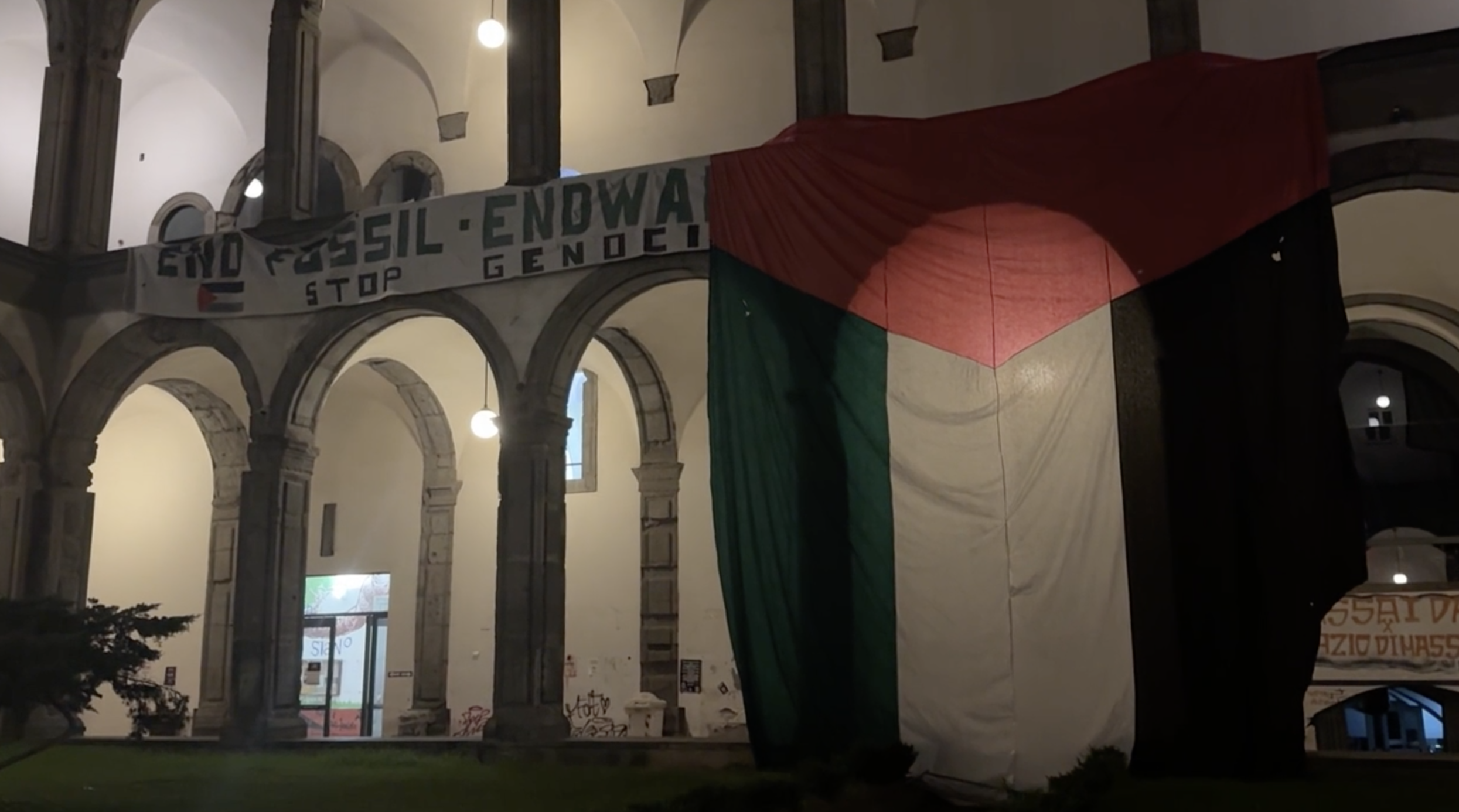 Flotilla, studenti occupano l’Università Federico II a Napoli: “Pronti a bloccare tutto se Israele ferma la missione” Flotilla, studenti occupano l’Università Federico II a Napoli: “Pronti a bloccare tutto se Israele ferma la missione”