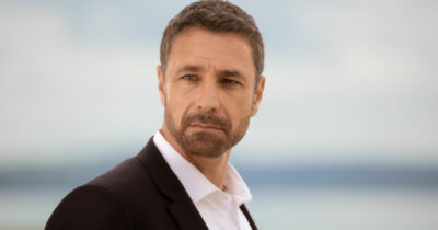 Copertina di Contenzioso tra Raoul Bova e il signor Gabriele Picco per il marchio “Occhi Spaccanti”? La smentita dell’avvocato Bernardini De Pace: “Informazioni inveritiere”