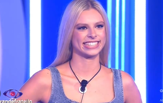 sei napoletano non ci credo che quel certificato medico sia vero giulia soponariu contro giulio carotenuto 232 polemica sul grande fratello