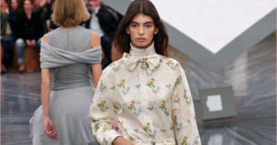Copertina di Matilde Lucidi, la figlia 18enne di Bianca Balti debutta come modella alla Fashion Week di Parigi: eccola in passerella da Dior