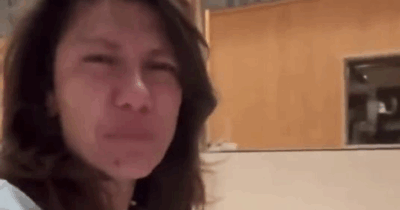 Copertina di “Portateli voi gli aiuti perché stanno morendo”: Elisa in lacrime per la Global Sumud Flotilla fa un appello a Giorgia Meloni – IL VIDEO