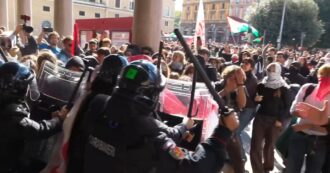 Copertina di Flotilla, tensione a Bologna davanti alla stazione: la polizia respinge i manifestanti a manganellate – Video