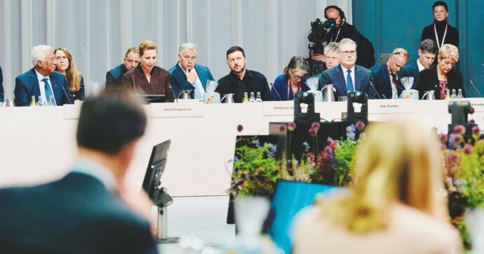 Copenaghen, in scena le divisioni della Ue su riarmo, asset russi e sostegno all’Ucraina