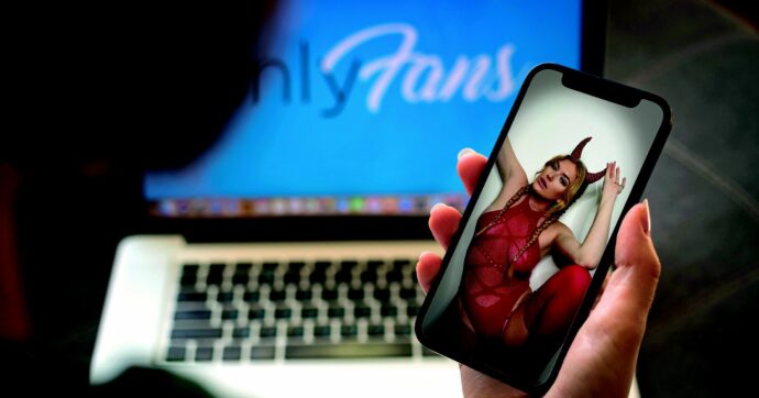 OnlyFans, 4 influncer evadono 240 mila euro