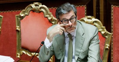 Copertina di Riarmo, Meloni si adegua alla Nato: 20 miliardi in più alla difesa