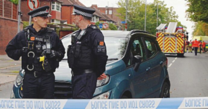 Kippur, terrorista assalta sinagoga: 3 morti e 4 feriti