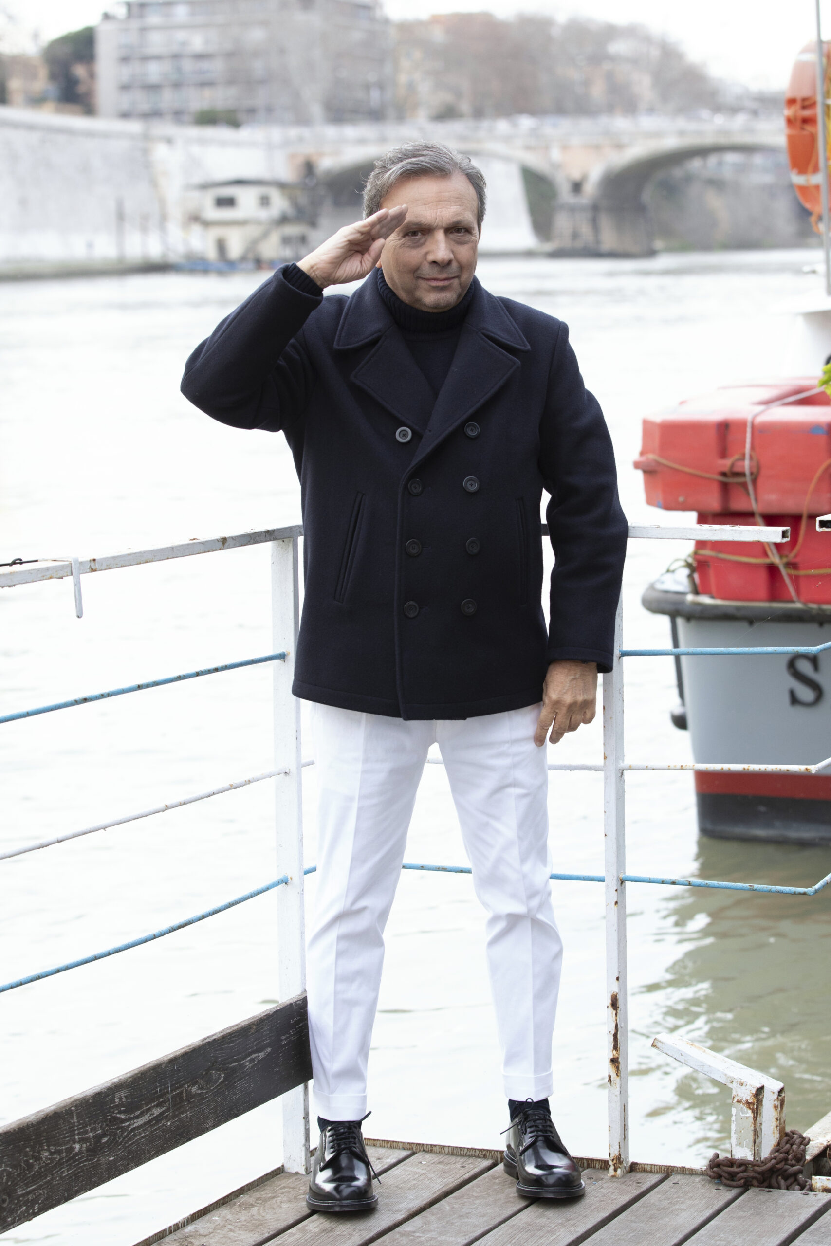 “Il mio rapporto con Mediaset era di fatto il mio rapporto con Pier Silvio Berlusconi, ci sentiamo ancora. Ora in Rai faccio un programma che mi piace. Il rapporto con la mia ex? Ho capito che vuol dire sbattere il mostro in prima pagina”: parla Chiambretti