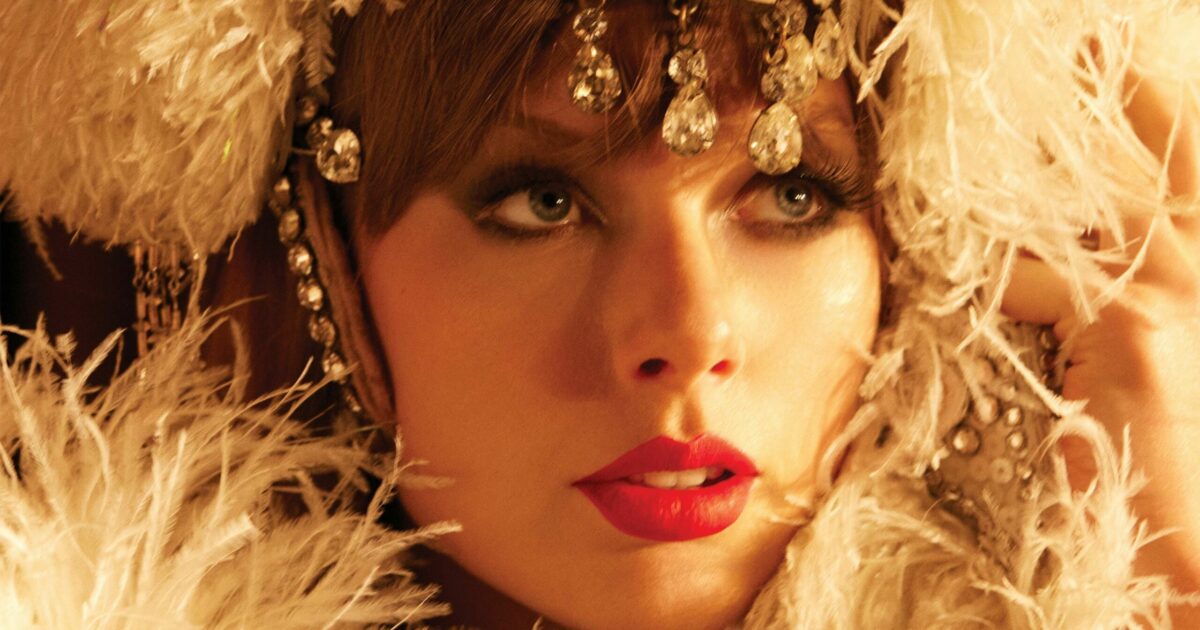 “Voglio solo te, avere un paio di figli. Che tutto il quartiere ti assomigli”: la dichiarazione d’amore di Taylor Swift  a Travis Kelce in “The Life of a Showgirl”
