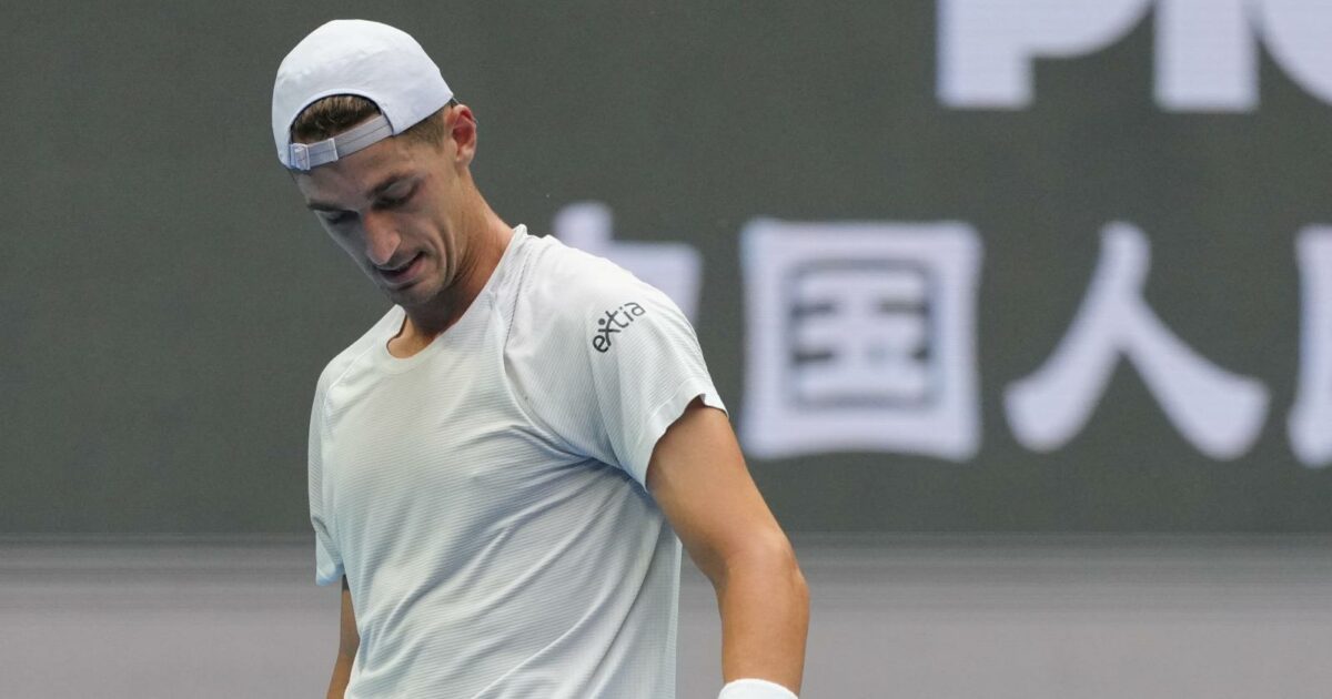 Caldo record a Shangai: Atmane costretto al ritiro al primo turno del Masters 1000. Il tennista: “Non riuscivo a respirare”