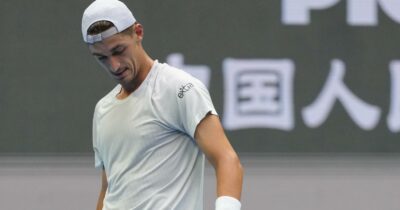 Copertina di Caldo record a Shangai: Atmane costretto al ritiro al primo turno del Masters 1000. Il tennista: “Non riuscivo a respirare”