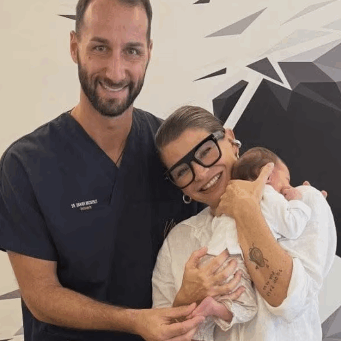 Alessandra Amoroso neomamma con la piccola Penelope Maria: ecco la foto insieme