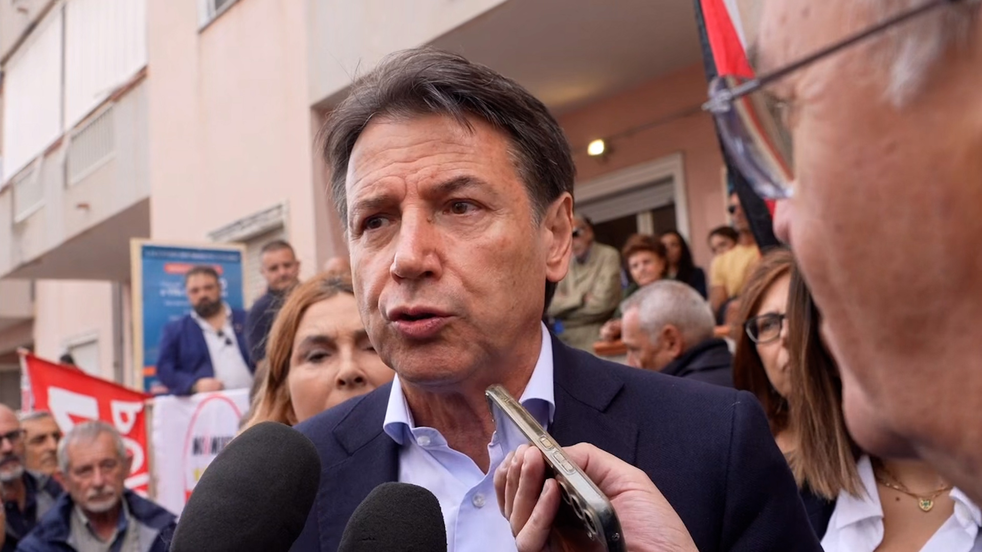 conte meloni gioca sporco 232 la prima agitatrice delle piazze provoca lo scontro per soffocare il confronto