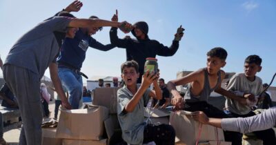 Copertina di A Gaza cibo col contagocce, è carestia catastrofica