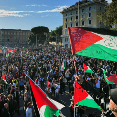 Copertina di Gaza, a Roma un oceano di gente. Un milione per la flottiglia di terra contro il genocidio