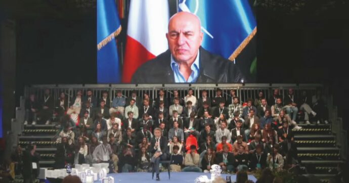 Leopolda: Renzi coccola Salis, recluta Sala e inciucia con Crosetto