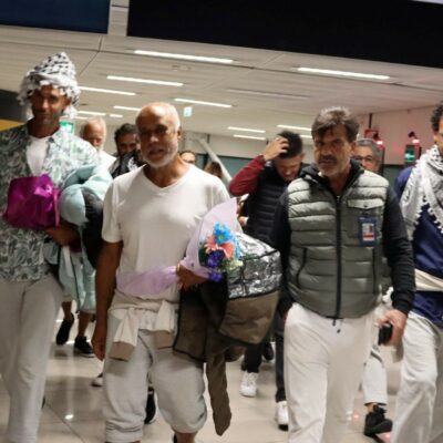 Copertina di Flotilla, Mantovani: “La polizia voleva terrorizzarci: ‘Hai invaso Israele, cosa vuoi?’”