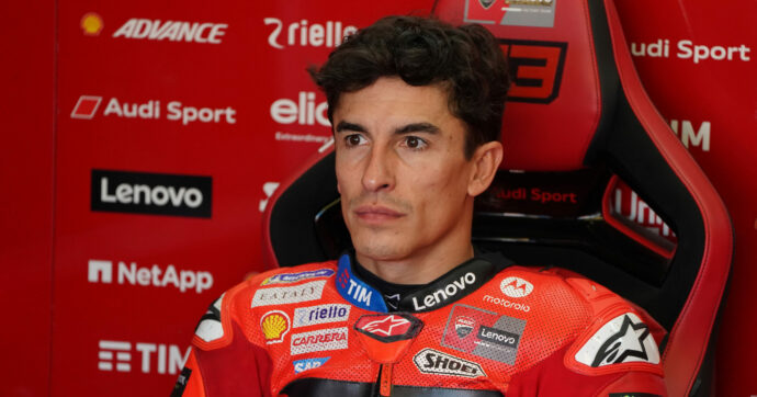 Marc Marquez non si opera, ma salta le prossime due gare dopo l’incidente con Bezzecchi: “Nessuna correlazione con lesioni precedenti”