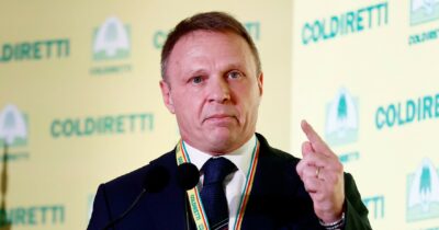 Copertina di Olio e mozzarella: FI stoppa la legge che voleva “Lollo”