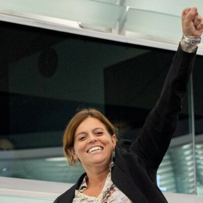 Copertina di Ilaria Salis salva per un voto all’Europarlamento: destra e popolari fischiettano