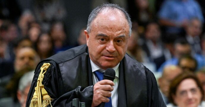 Processo al clan Moccia, Gratteri in aula con la toga