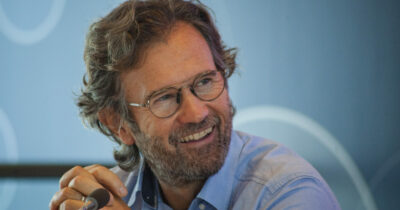 Copertina di “A MasterChef Italia feci di tutto per non essere preso: al provino fui molto aggressivo. Dopo sei anni mi ero annoiato, la tv è ripetitiva”: lo rivela Carlo Cracco