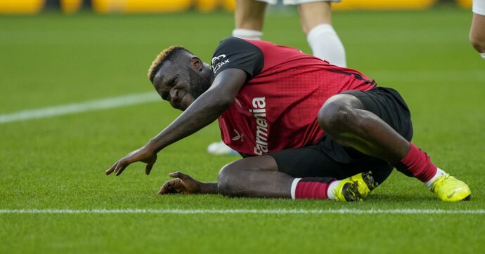 “Anche se il pomodoro non è rosso, la mucca non può essere un serpente”: i proverbi di Boniface e gli equivoci nel calcio | Domeniche Bestiali