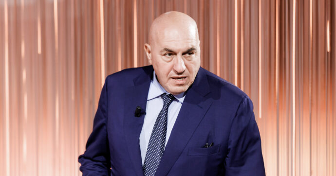 Il ministro Crosetto operato: asportate tre neoplasie al colon