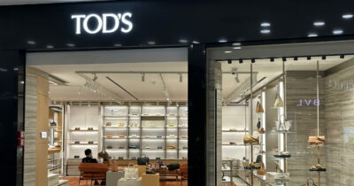 Copertina di Chiesta l’amministrazione giudiziaria per Tod’s spa. “Divise per i dipendenti confezionate da ditte cinesi”