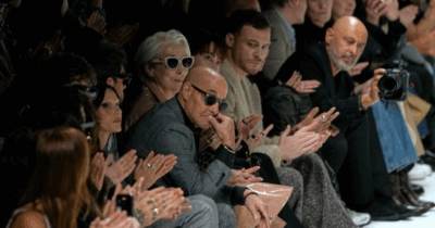 Copertina di “100 euro al giorno, riservatezza e chiamate all’ultimo minuto”: ecco la vita da comparsa de “Il Diavolo veste Prada” a Milano