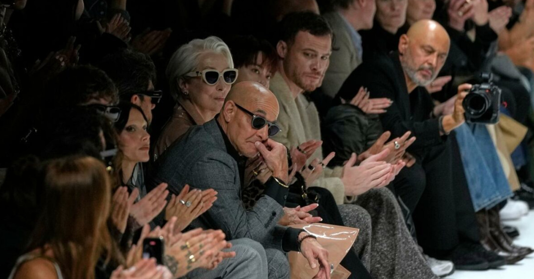 100 euro al giorno riservatezza e chiamate all8217ultimo minuto ecco la vita da comparsa de il diavolo veste prada a milano